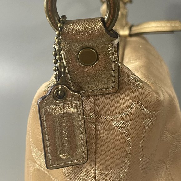 Vintage Coach Shiny Gold Studded Signature Pouch Bag - Picture 5 of 13